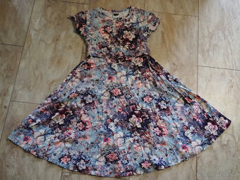 kvalitní těhotenské/kojicí šaty