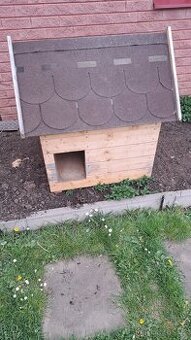 Bouda pro menšího psa