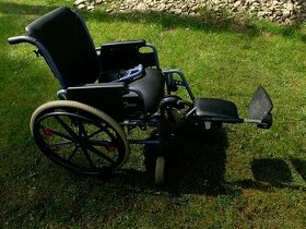 Mechanický invalidní vozík š. 48 cm - 1