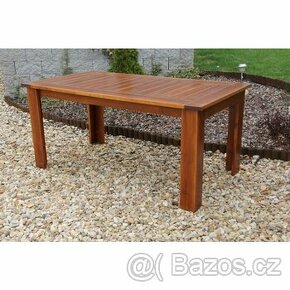 Prodám dřevěný zahradní stůl, levně