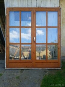 2 kusy - Dřevěné balkonové dveře 200 x 220 cm