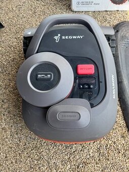 Robotická sekačka Segway Navimow H800E