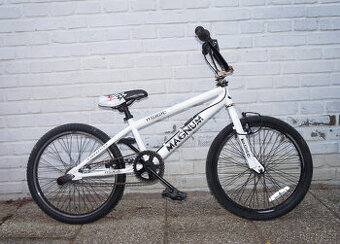 Juniorské dětské BMX freestyle kolo 20“ Magnum, bezvadný sta