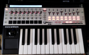 NOVATION Remote 25 SL MKII - 1