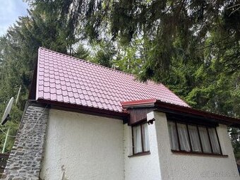 střecha plechová, 72m2, červená barva - 1