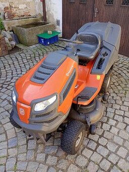 Zahradní traktor