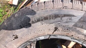 Prodám pneumatiky zimní. 215,17,R 16 T