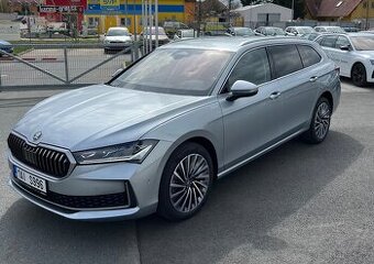 Na splátky Škoda Superb 2025 L&C