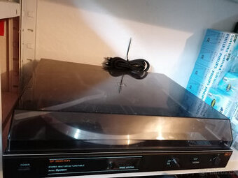 Gramofon RFT SP 3935 HiFi Belt Drive 33/45 ot. + kryt plexi