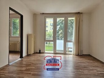Pronájem bytu 2+1 s balkonem v měst. části Rožnov, České Bud