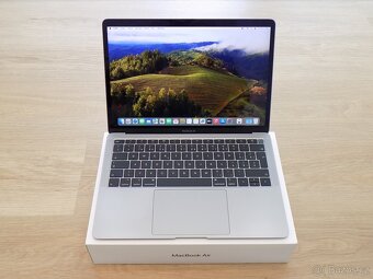 APPLE MacBook Air 13,3" (2019) / i5 / 16GB RAM / 512GB / CZ