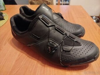 Tretry Shimano XC 300 44E - 1