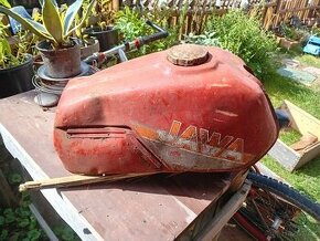 Jawa 350 nádrž