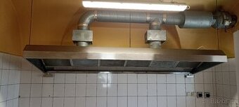 Nerezová gastro digestoř s osvětlením 300 cm
