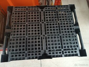 Plastove palety