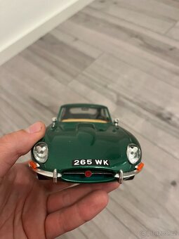 Bburago 1:24 Jaguar E type 1961