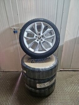 Škoda Crater Kamiq 215/45 R18 Zimne Nepoužite