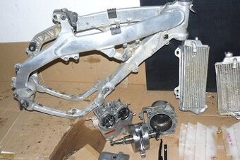 Suzuki RMZ 450 motocross rok 2010 dily