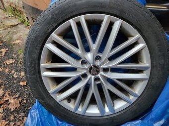 18" Zimní Škoda Karoq 7J ET45 Michelin 225/50/18