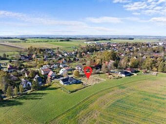 Krásný stavební pozemek v Sedlnicích - 1