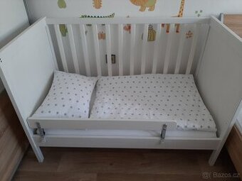 Postýlka Ikea Sundvik