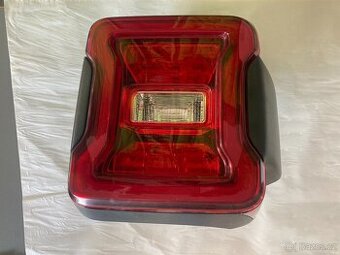 Zadní LED světlo levé Jeep Wrangler 68376497AA - 1