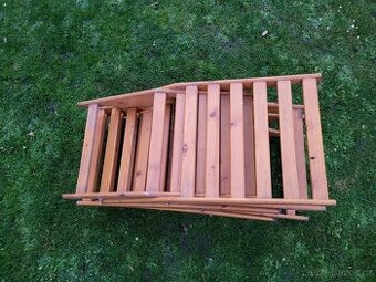 Prodám 4 skládací velmi praktické zahradní sedačky