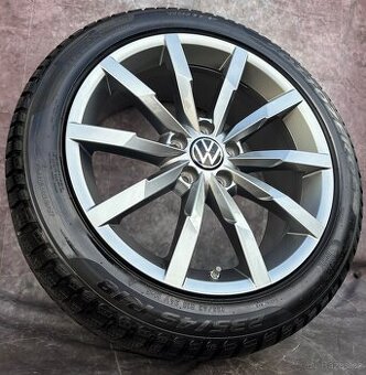 Originální Alu kola VW B8 235/45/18 TPMS