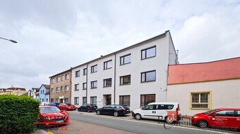 Prodej, komerční/obchodní prostory, 740 m2, V Ráji 906, Zele