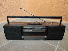 STEREO RADIO CASSETTE RECORDER CROWN SZ-77N.