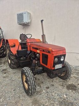 Zetor 7211 cabrio po dílech