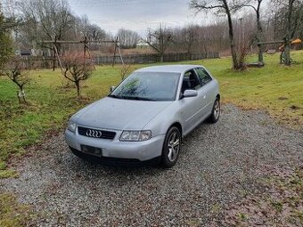 Audi A3 1.6i,r.v. 1999,absolutne bez KOROZE,dovoz it.,digita