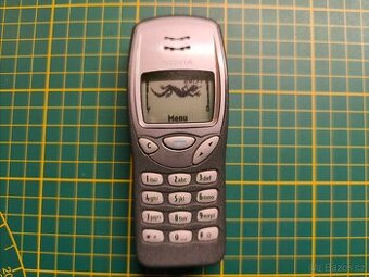 Nokia 3210 - 1
