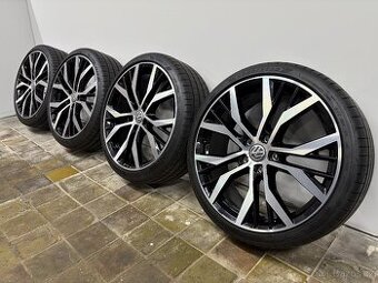 Golf GTI 225/35 R19 “Santiago” dot25 - 1