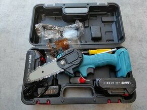 Mini AKU řetězová pila 2ks baterie, 2 ks řetězy, SET kufřík