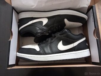 Prodám AIR JORDAN 1 LOW - Tenisky (Velikost 44)