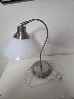 Stolní lampa