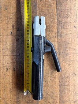 Drzak elektrod svarovani