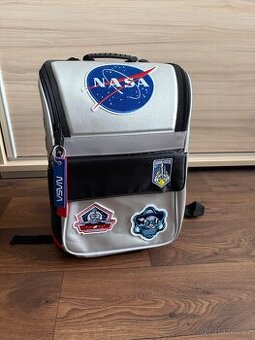 Aktovka NASA Baagl nova