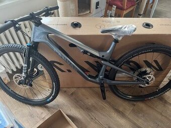 Horské kolo XC/Trail canyon lux trail cf6 120mm XL,nové 2026