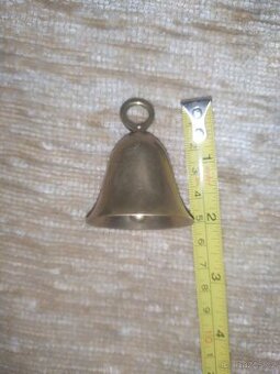 Mosazný zvonek
