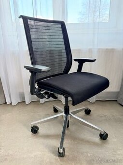 kancelářská židle Steelcase Think - 8 ks