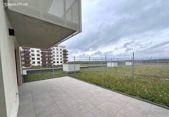 4+kk se zahradou, terasou a 2 garážemi | novostavba Malý Háj