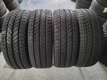 235/65/16C zimni pneu UNIROYAL 235/65 R16C
