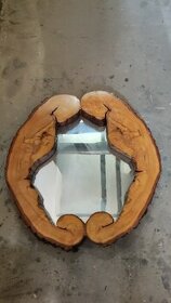 Zrcadlo z masivního dřeva ručně vyřezávané - lakované - 1