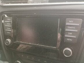 Rádio s navigací a jednotkou Škoda Octavia 3