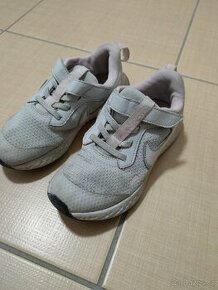 Nike dětské sportovní boty vel.30