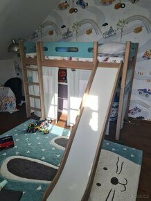 Domestav - dětská postel se skluzavkou