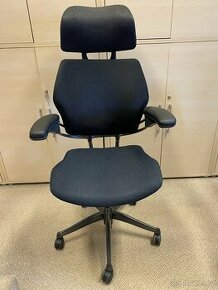 Kancelářská židle HUMANSCALE Freedom (PC 35000,-)