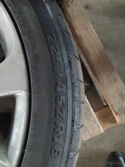 Sada kol Mazda 225/45 R18